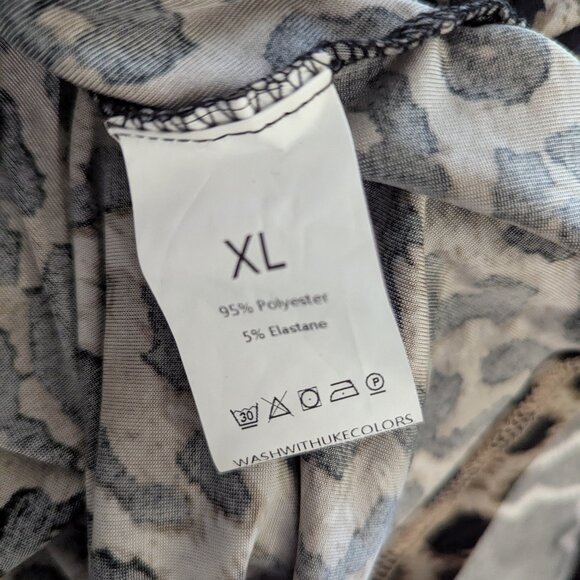 🎄 3@$15 closet closing - Picture 2 of 3